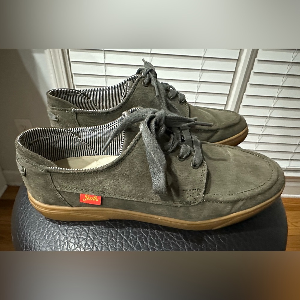 Glorilla Olive Suede Men's Derbys 💚 Size 9 1/2! Best Offer Accepted!